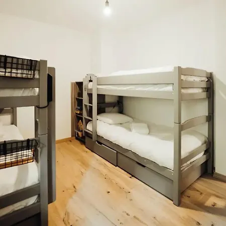 Familial De 6 Dominant Saint-gervais Classe 4 Etoiles Chalet