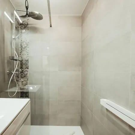 Familial De 6 Dominant Saint-gervais Classe 4 Etoiles * Saint-Gervais-les-Bains