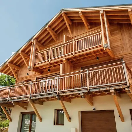 Familial De 6 Dominant Saint-gervais Classe 4 Etoiles Chalet